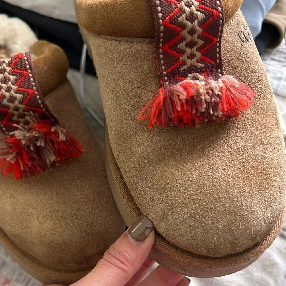UGG Kids Tazzle Suede Slippers big kid sz 4 - Picture 14 of 16